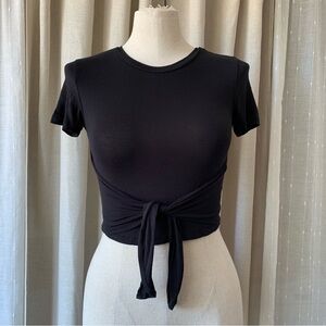 WILFRED BLACK CROP TIE UP SIMPLE T-SHIRT XS